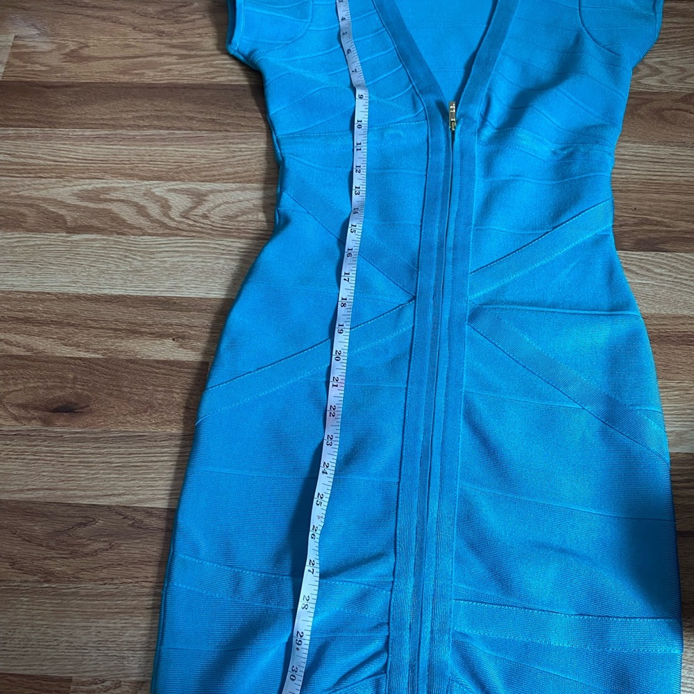 Elegant Blue Dress - Picture 3 of 5